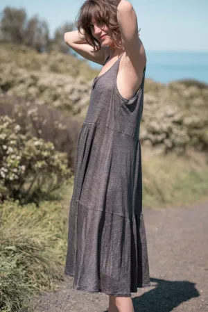 Leila tiered dress / Gunmetal