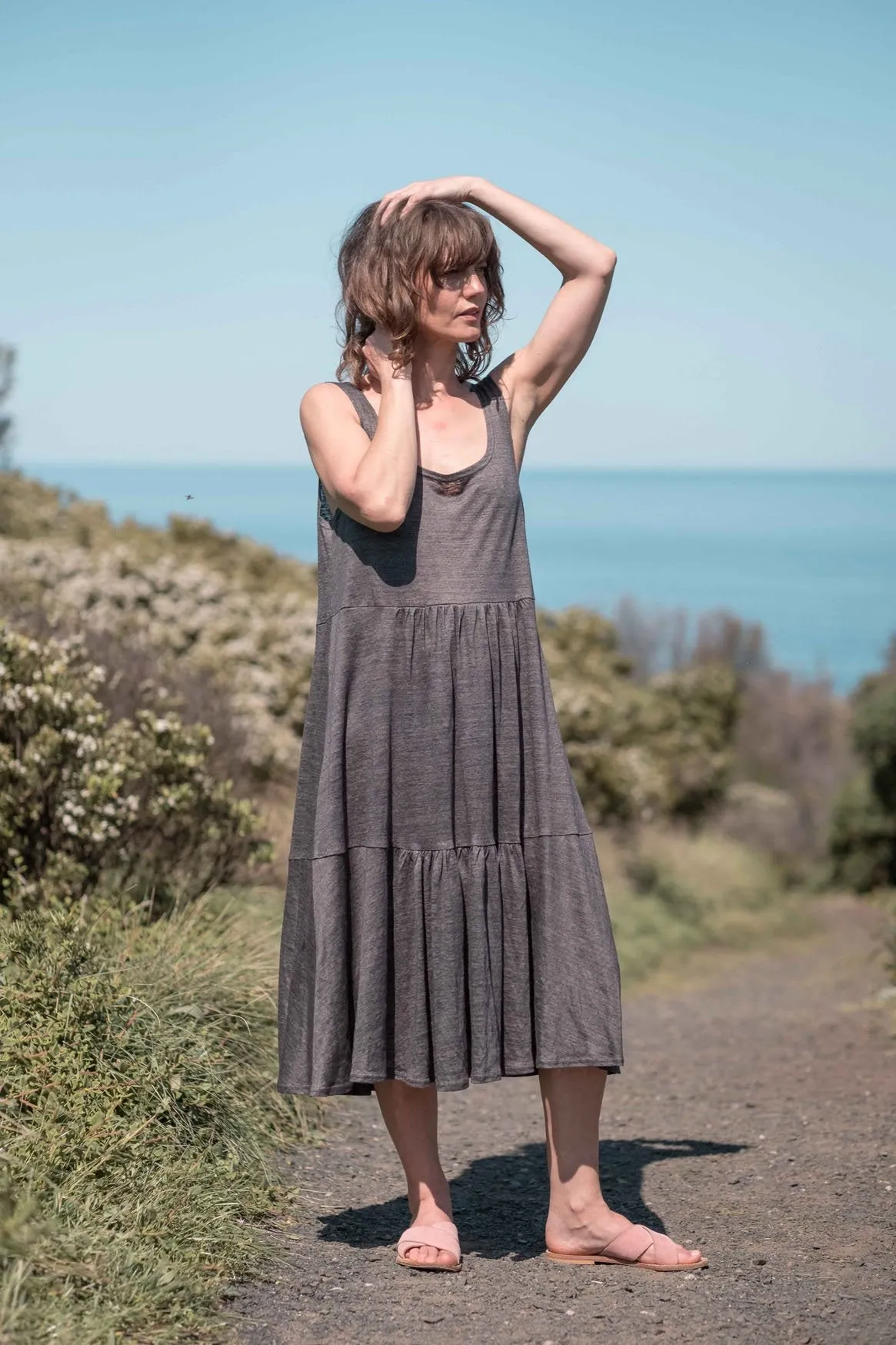 Leila tiered dress / Gunmetal