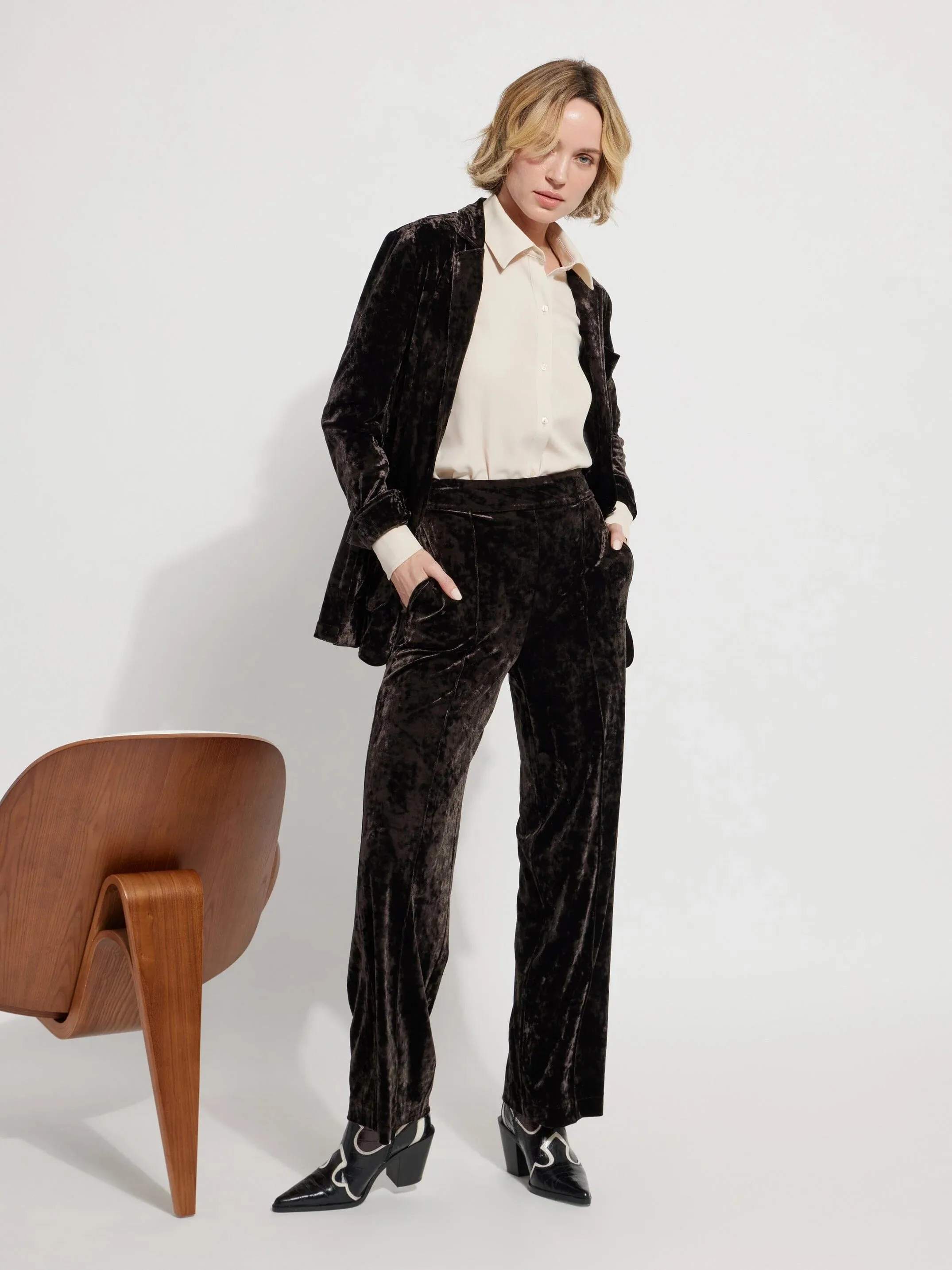 Lysse 10-3259-M8 Shay Crushed Velvet Suit Pant (30" Inseam)