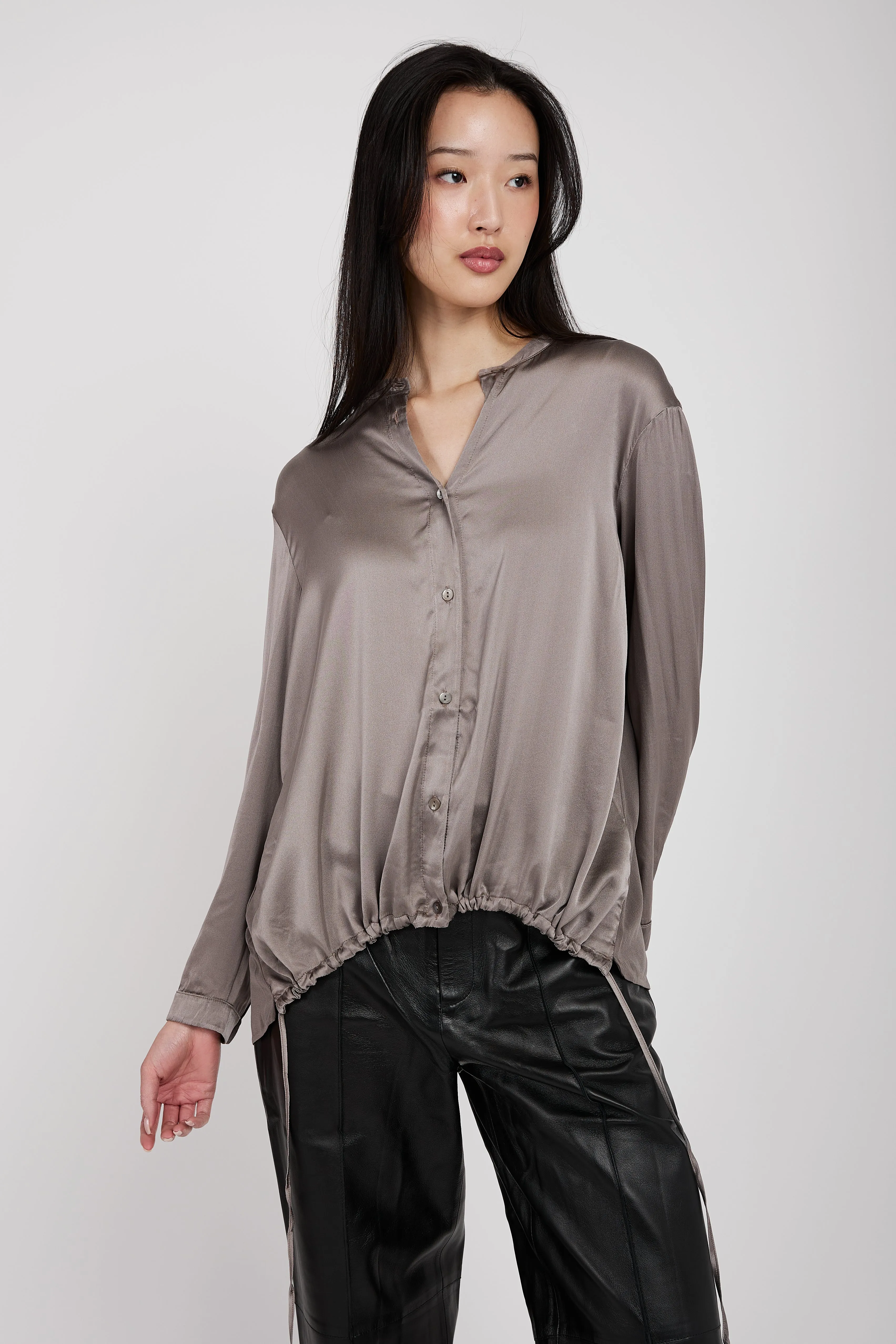 Stretch Silk Shirt in Taupe